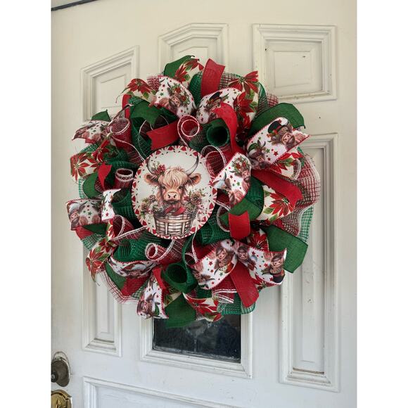 Christmas Highland Cow Wreath | Red and Green Holiday Wreath, Christmas Wreath - Picture 6 of 7